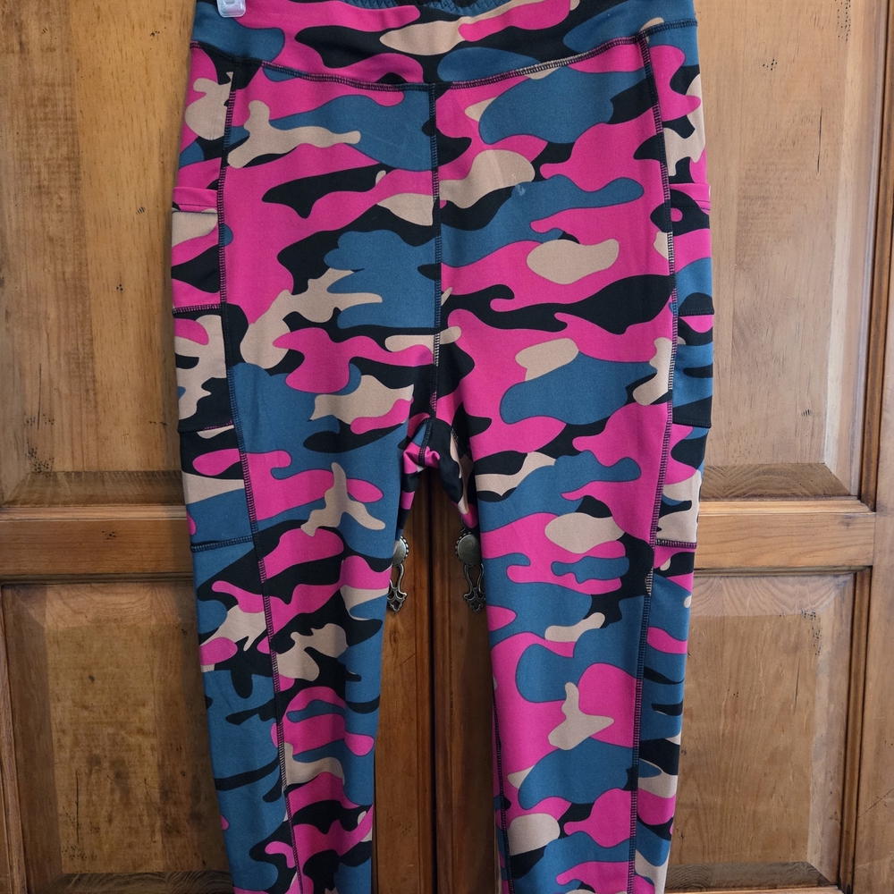 POP Fit Pink and Blue Camouflage Capris